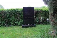 Israelitischer_Friedhof_Trautmannsdorf_05.jpg